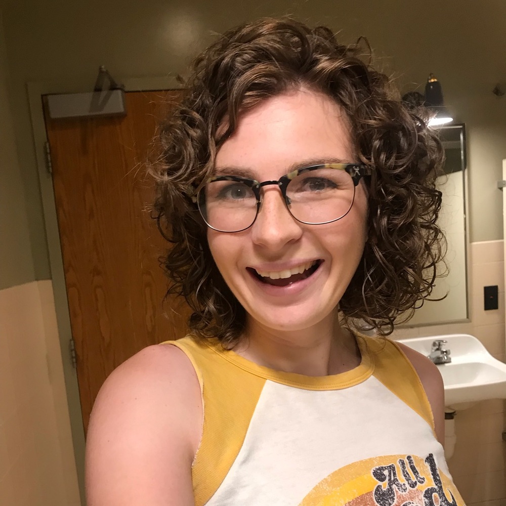 Meet your Posher, Hannah